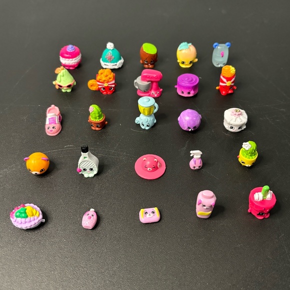 Shopkins Other - Shopkins Collectibles - Shopkins Lot of 25